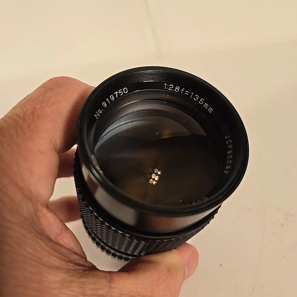 Vintage J‎ C Penney Olympus Camera Lens 52mm No. 919750 1:28f=135mm w/Caps